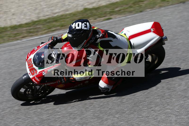 /15 22.05.2026  Plüss Moto Sport  Discover the Bike ADR /Gruppe rot - Race 3/916